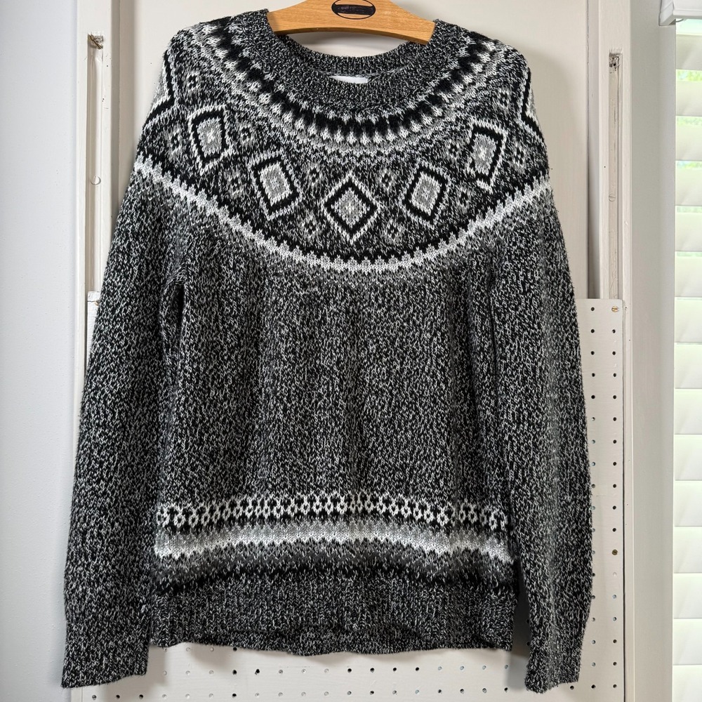 Old Navy Fair Isle Sweater Women's Gray White Long Sleeve Holiday‎ - Large